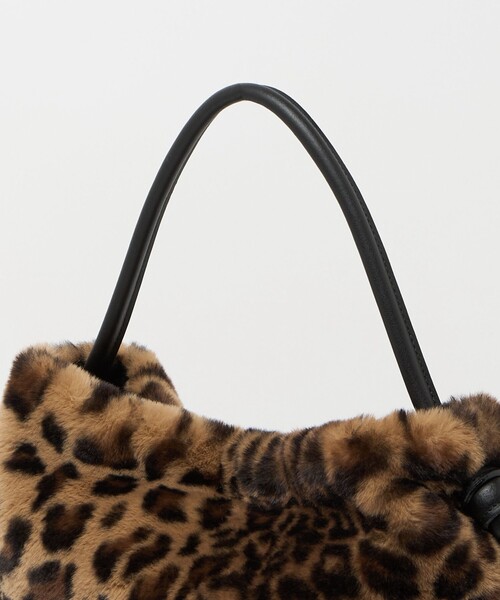 VIOLAd'ORO(ヴィオラドーロ)の「<VIOLAd’ORO>ELMO ワンショルダー バッグ(ショルダーバッグ・レディース・その他1/ダークブラウン・FREE)」の12枚目の写真