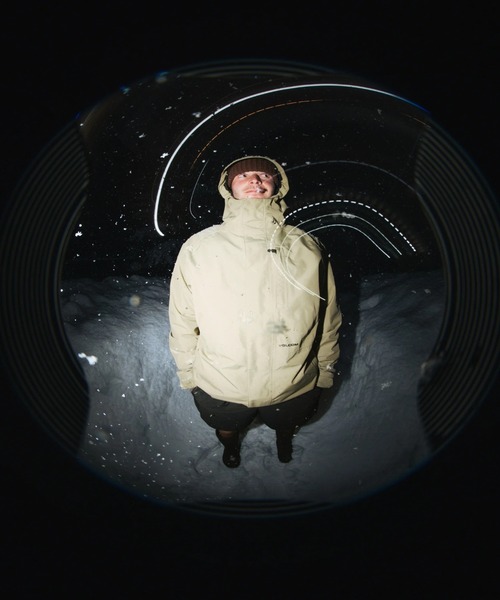 VOLCOM(ボルコム)の「VOLCOM DUA INS GORE-TEX JACKET/ボルコムスキースノーボードウェア(ゴアテックスジャケット)(ブルゾン・メンズ・ブラック/モスグリーン/ブラウン系その他/レッド系その他・MEDIUM/LARGE)」の3枚目の写真