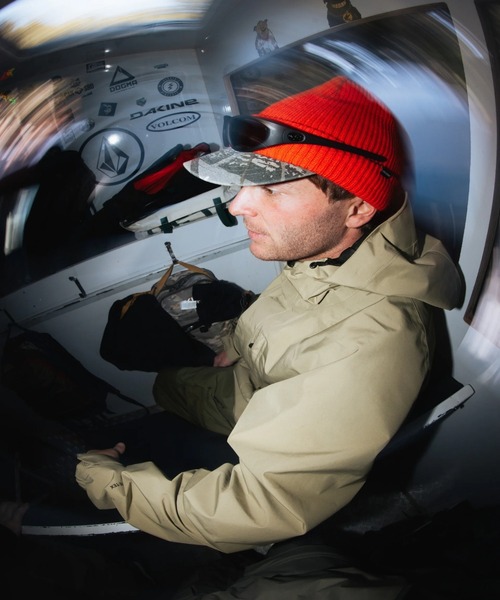VOLCOM(ボルコム)の「VOLCOM DUA INS GORE-TEX JACKET/ボルコムスキースノーボードウェア(ゴアテックスジャケット)(ブルゾン・メンズ・ブラック/モスグリーン/ブラウン系その他/レッド系その他・MEDIUM/LARGE)」の18枚目の写真