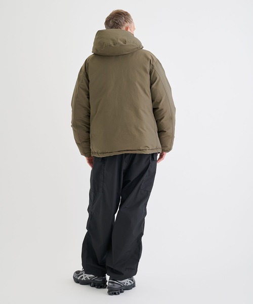 自然な暖かさが続く、定番ショートダウンパーカー/Double Peak Short