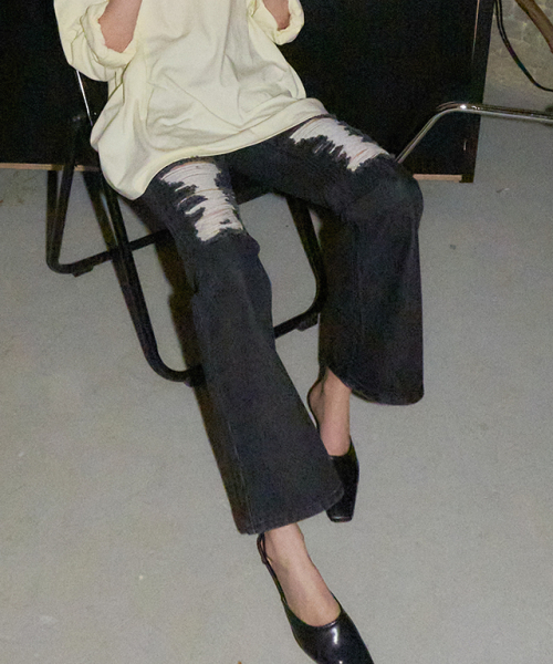 RONRON（ロンロン）の「ダメージ ブーツカット デニム パンツ ブラック（デニムパンツ・レディース・その他・SMALL/MEDIUM）」の3枚目の写真