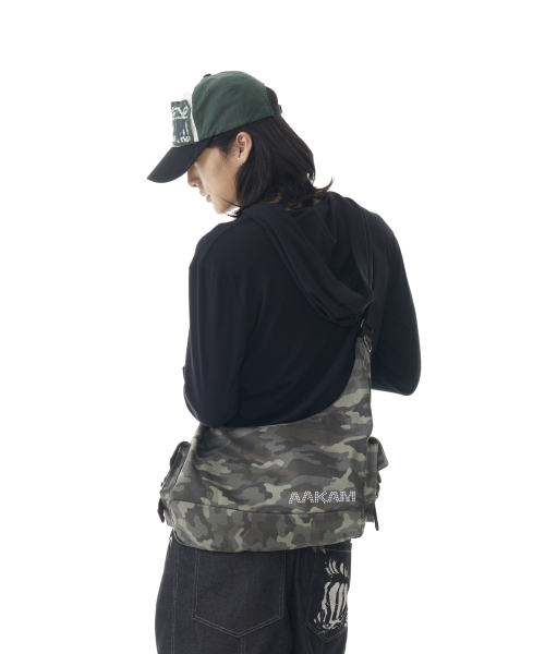 AAKAM(アーカム)の「Camouflage Studded Logo Cross Bag (Khaki)(メッセンジャーバッグ・レディース・その他・FREE)」の10枚目の写真