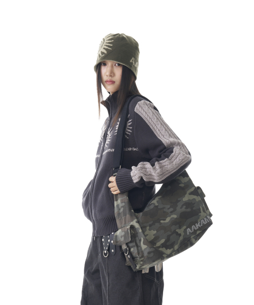 AAKAM(アーカム)の「Camouflage Studded Logo Cross Bag (Khaki)(メッセンジャーバッグ・レディース・その他・FREE)」の14枚目の写真