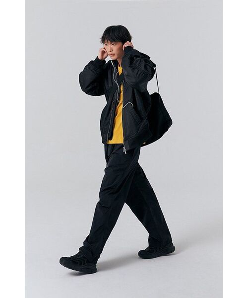 MUSINSA STANDARD（ムシンサスタンダード）の「ナイロンパラシュートパンツ[ブラック]（その他パンツ・メンズ・その他・40/38/42/36/34/32/30/26/28）」の20枚目の写真