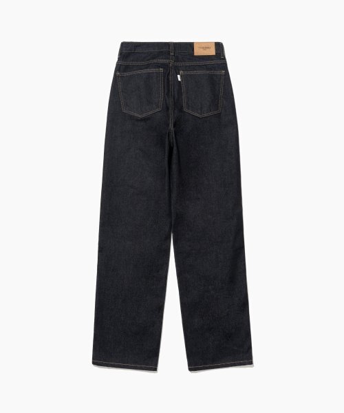 TTUDEMENT(トュードメント)の「STRAIGHT DENIM PANTS INDIGO(デニムパンツ・レディース・その他・SMALL/MEDIUM)」の3枚目の写真