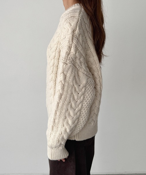 CANAL JEAN（キャナルジーン）の「El mar　ケーブルクルーニット（ニット/セーター・レディース・アイボリー/ブラック/レッド・ONE SIZE）」の16枚目の写真