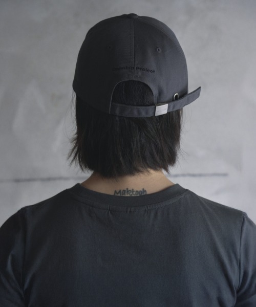 Opening Project（オープニングプロジェクト）の「Identity Ball Cap / アイデンティティ ボールキャップ（キャップ・レディース・チャコール/ブラック・F）」の9枚目の写真