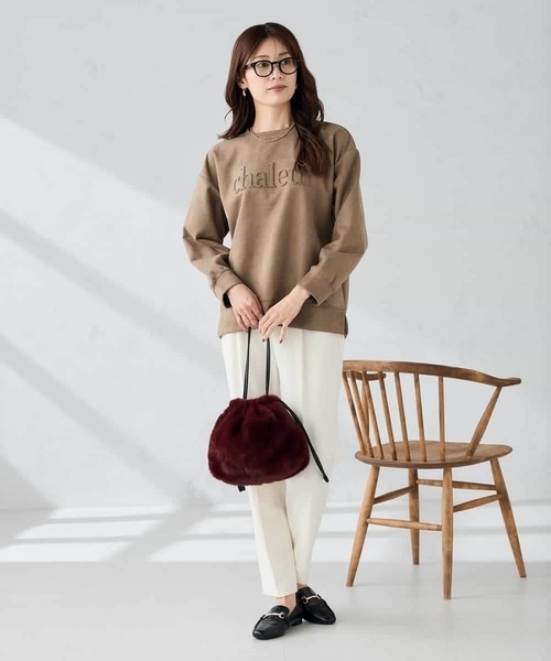 a.v.v(アーヴェヴェ)の「エンボスロゴスウェードトップス(Tシャツ/カットソー・レディース・モカ/グレー系その他/ライトピンク・36/38/40)」の16枚目の写真