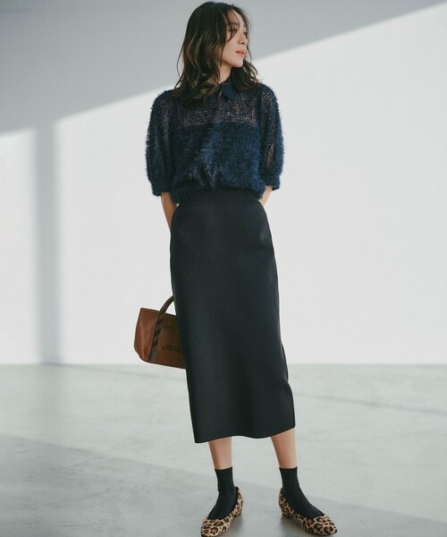 UNFILO（アンフィーロ）の「【セレモニー】BEAUTY FORM KNIT ペプラムセットアップ（セットアップ・レディース・ベージュ系/ネイビー系/ブラック系・X-LARGE）」の6枚目の写真