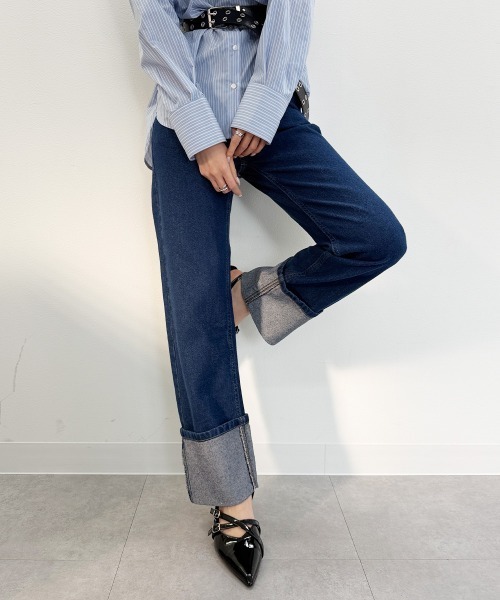 mellomela.(メロメラ)の「スリムストレートロールアップデニムパンツ(デニムパンツ・レディース・ダークネイビー/ネイビー/ブルー・S/M/L/LL)」の2枚目の写真