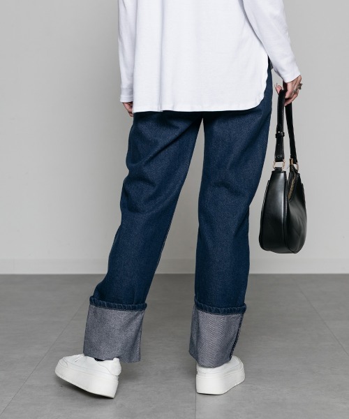 mellomela.(メロメラ)の「スリムストレートロールアップデニムパンツ(デニムパンツ・レディース・ダークネイビー/ネイビー/ブルー・S/M/L/LL)」の17枚目の写真