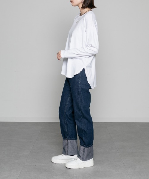 mellomela.(メロメラ)の「スリムストレートロールアップデニムパンツ(デニムパンツ・レディース・ダークネイビー/ネイビー/ブルー・S/M/L/LL)」の21枚目の写真