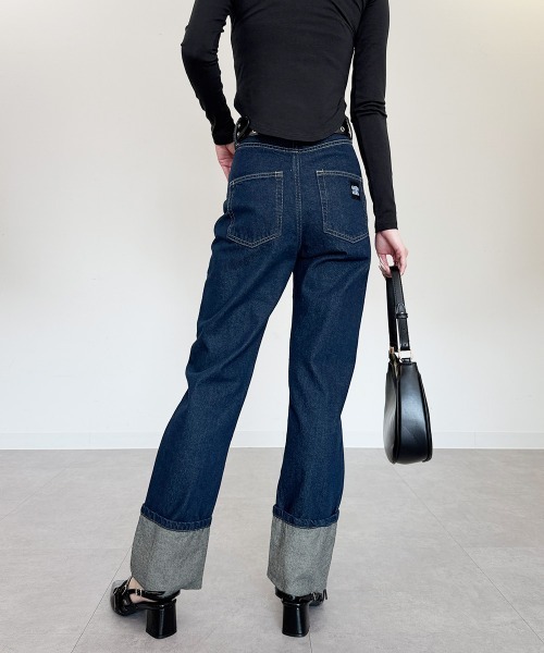 mellomela.(メロメラ)の「スリムストレートロールアップデニムパンツ(デニムパンツ・レディース・ダークネイビー/ネイビー/ブルー・S/M/L/LL)」の14枚目の写真