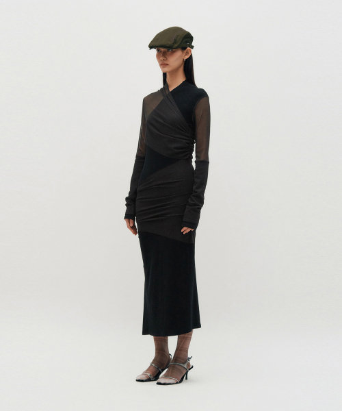 KIMZISU(キムジス)の「Layered Long Sleeve Dress _ BLACK(ワンピース・レディース・ブラック・FREE)」の2枚目の写真