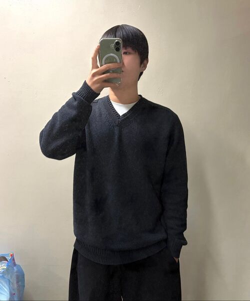 NOUN(ノウン)の「layered V neck knit (charcoal)(ニット/セーター・メンズ・その他・1/2)」の15枚目の写真