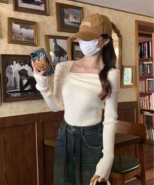 kirakiraShop(キラキラショップ)の「リボン リブ ニット トップス(ニット/セーター・レディース・チャコール/ブラウン/レッド/オフホワイト/ブラック・FREE)」の6枚目の写真