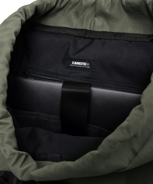 KANEITEI(カネイテイ)の「BOHEMIAN BACKPACK L (OLIVE DRAB) / RECYCLED(バックパック/リュック・レディース・カーキオリーブ・FREE)」の5枚目の写真