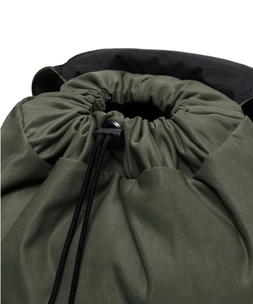 KANEITEI(カネイテイ)の「BOHEMIAN BACKPACK L (OLIVE DRAB) / RECYCLED(バックパック/リュック・レディース・カーキオリーブ・FREE)」の6枚目の写真