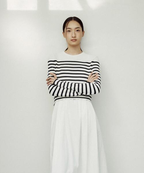 OCTETTE(オテット)の「MARIN UNBALANCE CROP KNIT(ニット/セーター・レディース・その他・FREE)」の10枚目の写真