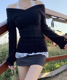 1着で複数スタイルを楽しめるVネックセーター