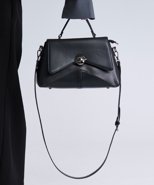 Ellno Loset（エルノロゼット）の「アークフラップショルダーバッグ（ショルダーバッグ・メンズ・ブラック・FREE）」の7枚目の写真