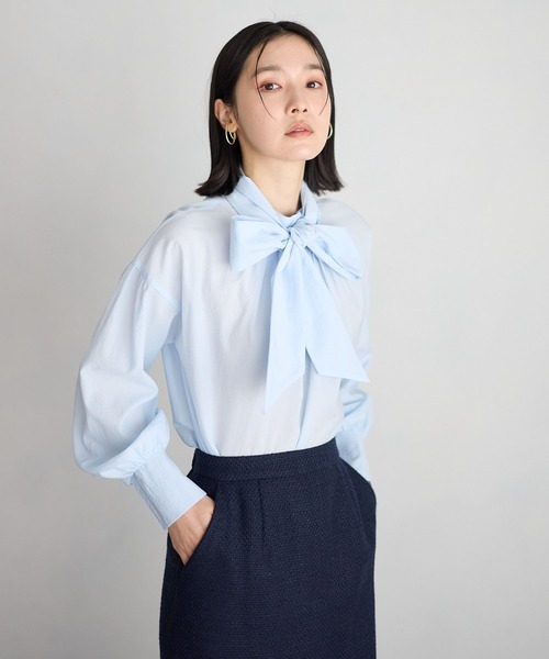Andemiu(アンデミュウ)の「【セレモニー】ボウタイブラウス636694(シャツ/ブラウス・レディース・ブラック/オフホワイト/ブルー・FREE)」の3枚目の写真