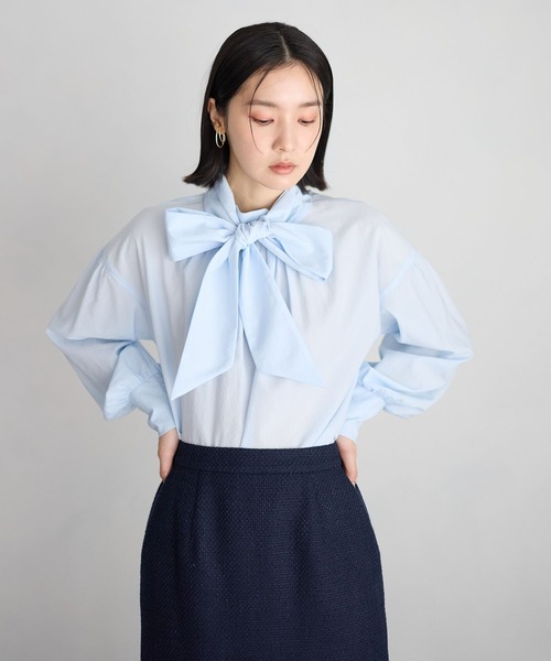 Andemiu(アンデミュウ)の「【セレモニー】ボウタイブラウス636694(シャツ/ブラウス・レディース・ブラック/オフホワイト/ブルー・FREE)」の10枚目の写真