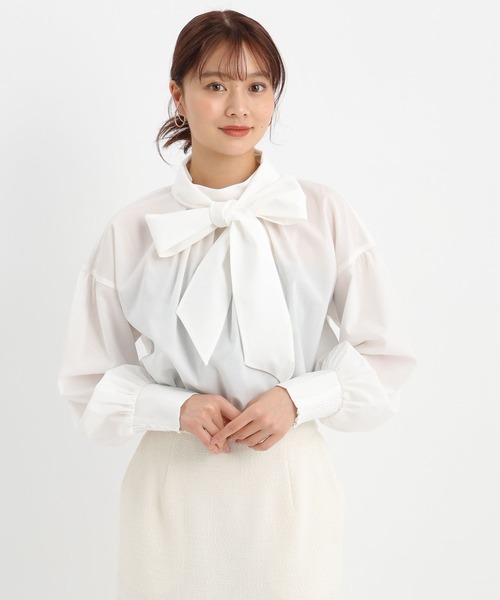 Andemiu(アンデミュウ)の「【セレモニー】ボウタイブラウス636694(シャツ/ブラウス・レディース・ブラック/オフホワイト/ブルー・FREE)」の19枚目の写真