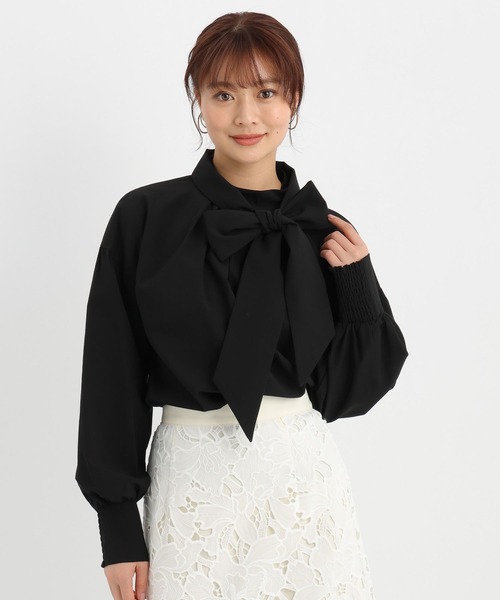 Andemiu(アンデミュウ)の「【セレモニー】ボウタイブラウス636694(シャツ/ブラウス・レディース・ブラック/オフホワイト/ブルー・FREE)」の20枚目の写真