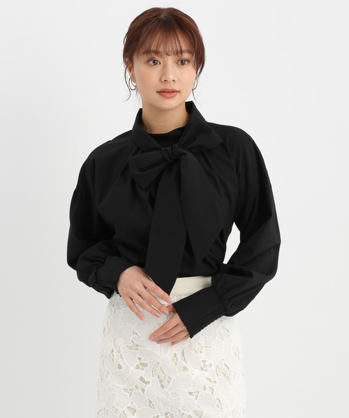 Andemiu(アンデミュウ)の「【セレモニー】ボウタイブラウス636694(シャツ/ブラウス・レディース・ブラック/オフホワイト/ブルー・FREE)」の21枚目の写真