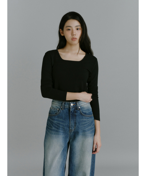 Yuje（ユジェ）の「SQUARE NECK T (3color,2size)（Tシャツ/カットソー・レディース・ホワイト/ライトグレー/ブラック・SMALL/MEDIUM）」の11枚目の写真