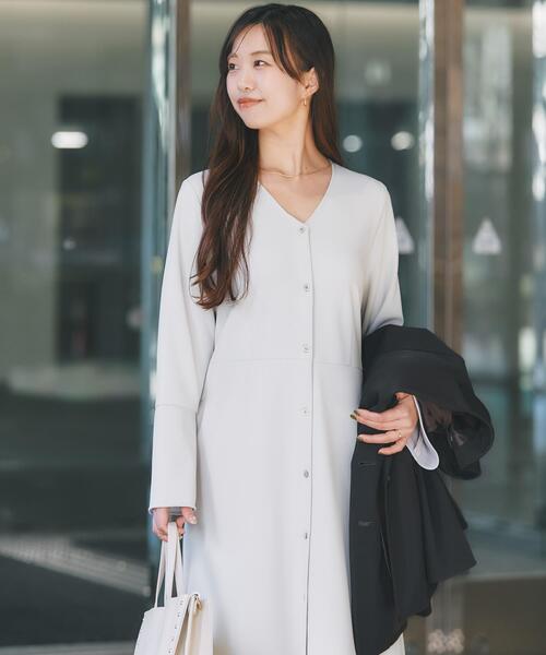 URBAN RESEARCH ROSSO WOMEN(アーバンリサーチ ロッソ)の「ストレッチジョーゼットワンピース(ワンピース・レディース・グレー系その他/ネイビー・FREE)」の2枚目の写真