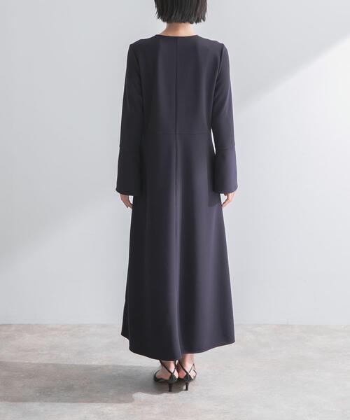 URBAN RESEARCH ROSSO WOMEN(アーバンリサーチ ロッソ)の「ストレッチジョーゼットワンピース(ワンピース・レディース・グレー系その他/ネイビー・FREE)」の18枚目の写真