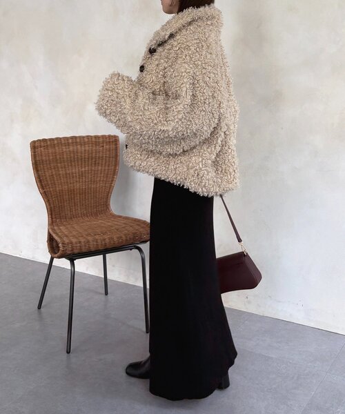 Thevon（ゼボン）の「ヘンリーネックリブニットワンピース（ワンピース・レディース・チャコールグレー/ブラック/ベージュ・FREE）」の5枚目の写真