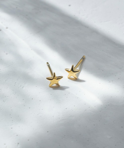 GOLDY(ゴールディ)の「【金属アレルギー軽減】プチ スター ステンレス ピアス(ピアス(両耳用)・レディース・ゴールド/シルバー・FREE)」の1枚目の写真