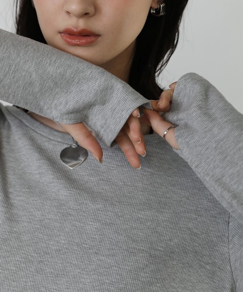 shetila(シェティラ)の「フィンガーホールロング丈バックオープンカットソーワンピース(ワンピース・レディース・グレー/イエロー/チャコール・M)」の9枚目の写真