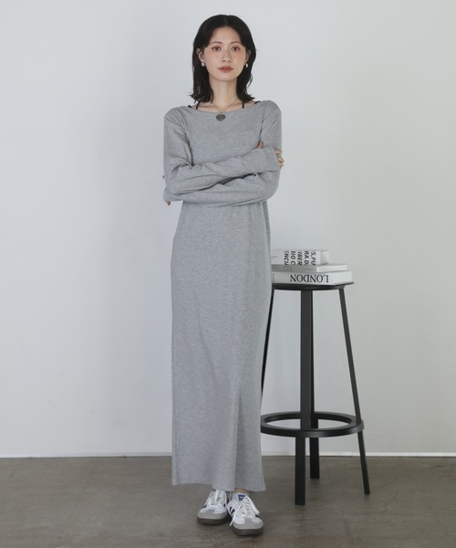shetila(シェティラ)の「フィンガーホールロング丈バックオープンカットソーワンピース(ワンピース・レディース・グレー/イエロー/チャコール・M)」の4枚目の写真