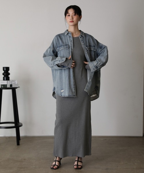 shetila(シェティラ)の「フィンガーホールロング丈バックオープンカットソーワンピース(ワンピース・レディース・グレー/イエロー/チャコール・M)」の11枚目の写真