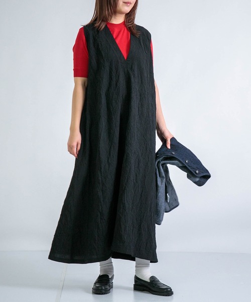 Honnete（オネット）の「[Honnete] Sleeveless V Wide Dress（ジャンパースカート・レディース・ブラック/チャコールグレー・FREE）」の15枚目の写真