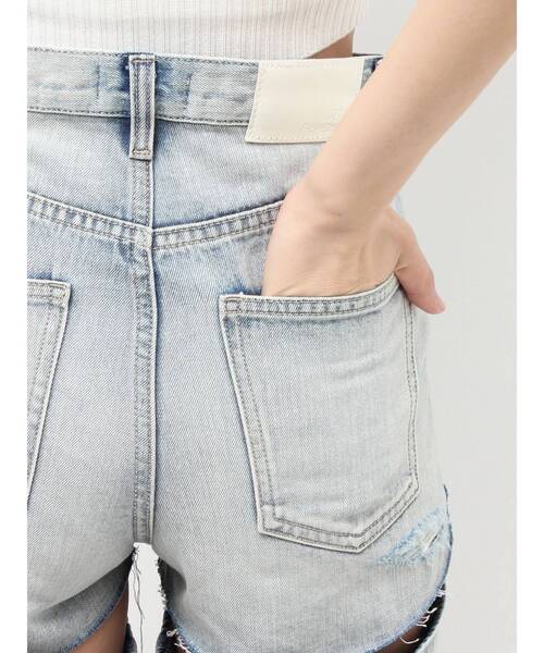 GYDA（ジェイダ）の「ハイウエストSymmetry GYDA 2WAYラインプリーツデニムパンツ（デニムパンツ・レディース・ライトブルー/ブルー・MEDIUM/SMALL/X-SMALL）」の11枚目の写真