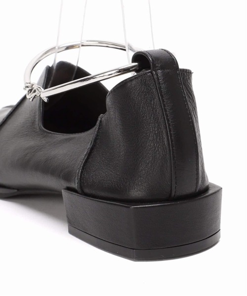 GRISE(グリーズ)の「《追加》GRISEレザースクエアクロスシームアンクルフラット(その他シューズ・レディース・ブラック系その他・25cm/24.5cm/24cm/23.5cm/23cm/22.5cm/22cm)」の13枚目の写真