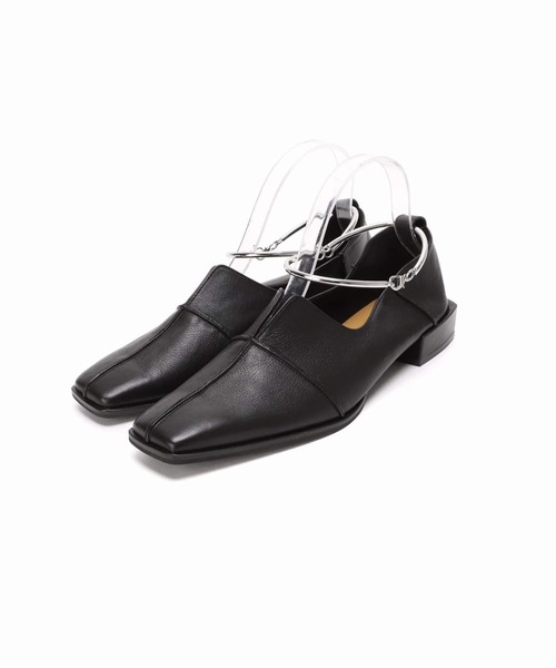 GRISE(グリーズ)の「《追加》GRISEレザースクエアクロスシームアンクルフラット(その他シューズ・レディース・ブラック系その他・25cm/24.5cm/24cm/23.5cm/23cm/22.5cm/22cm)」の21枚目の写真