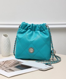 EVRIS（エヴリス）の「【EVRIS/エヴリス】SUNNY　キルティング＆長さ調整チェーンショルダー付　巾着バッグ（ショルダーバッグ）」