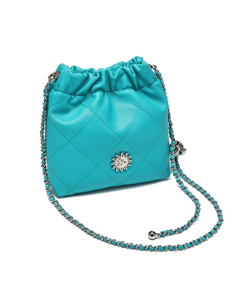 EVRIS(エヴリス)の「【EVRIS/エヴリス】SUNNY キルティング&長さ調整チェーンショルダー付 巾着バッグ(ショルダーバッグ・レディース・ブルー/ピンク/アイボリー/ブラック・FREE)」の9枚目の写真