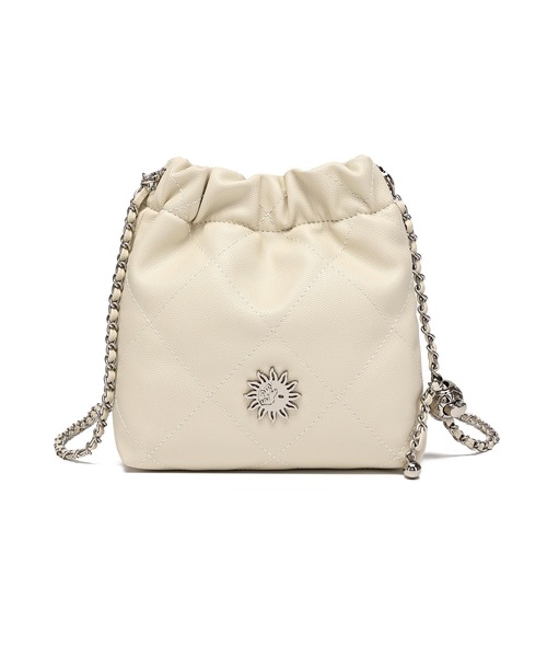 EVRIS(エヴリス)の「【EVRIS/エヴリス】SUNNY キルティング&長さ調整チェーンショルダー付 巾着バッグ(ショルダーバッグ・レディース・ブルー/ピンク/アイボリー/ブラック・FREE)」の20枚目の写真