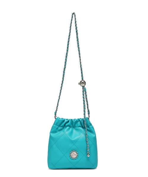 EVRIS(エヴリス)の「【EVRIS/エヴリス】SUNNY キルティング&長さ調整チェーンショルダー付 巾着バッグ(ショルダーバッグ・レディース・ブルー/ピンク/アイボリー/ブラック・FREE)」の16枚目の写真