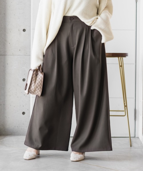 CLETTE(クレット)の「CLETTEオリジナルタックデザインワイドパンツ(その他パンツ・レディース・ブラウン/ブラック/ライトベージュ/グレー・LL/4L/3L)」の12枚目の写真