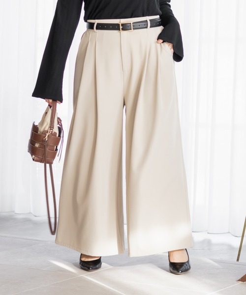 CLETTE(クレット)の「CLETTEオリジナルタックデザインワイドパンツ(その他パンツ・レディース・ブラウン/ブラック/ライトベージュ/グレー・LL/4L/3L)」の16枚目の写真