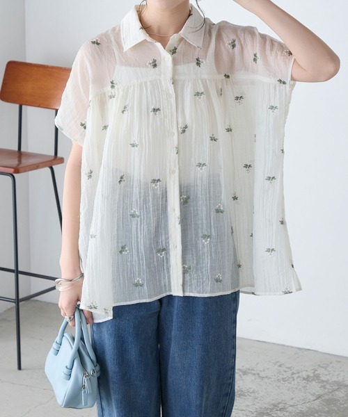 BONLECILL(ボンルシール)の「フラワー刺繍シアー半袖ブラウス(シャツ/ブラウス・レディース・ブラック/アイボリー・FREE)」の7枚目の写真