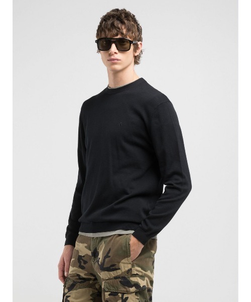 REPLAY(リプレイ)の「コットンクルーネックセーター(ニット/セーター・メンズ・ブラック・X-LARGE/LARGE/MEDIUM/SMALL)」の2枚目の写真